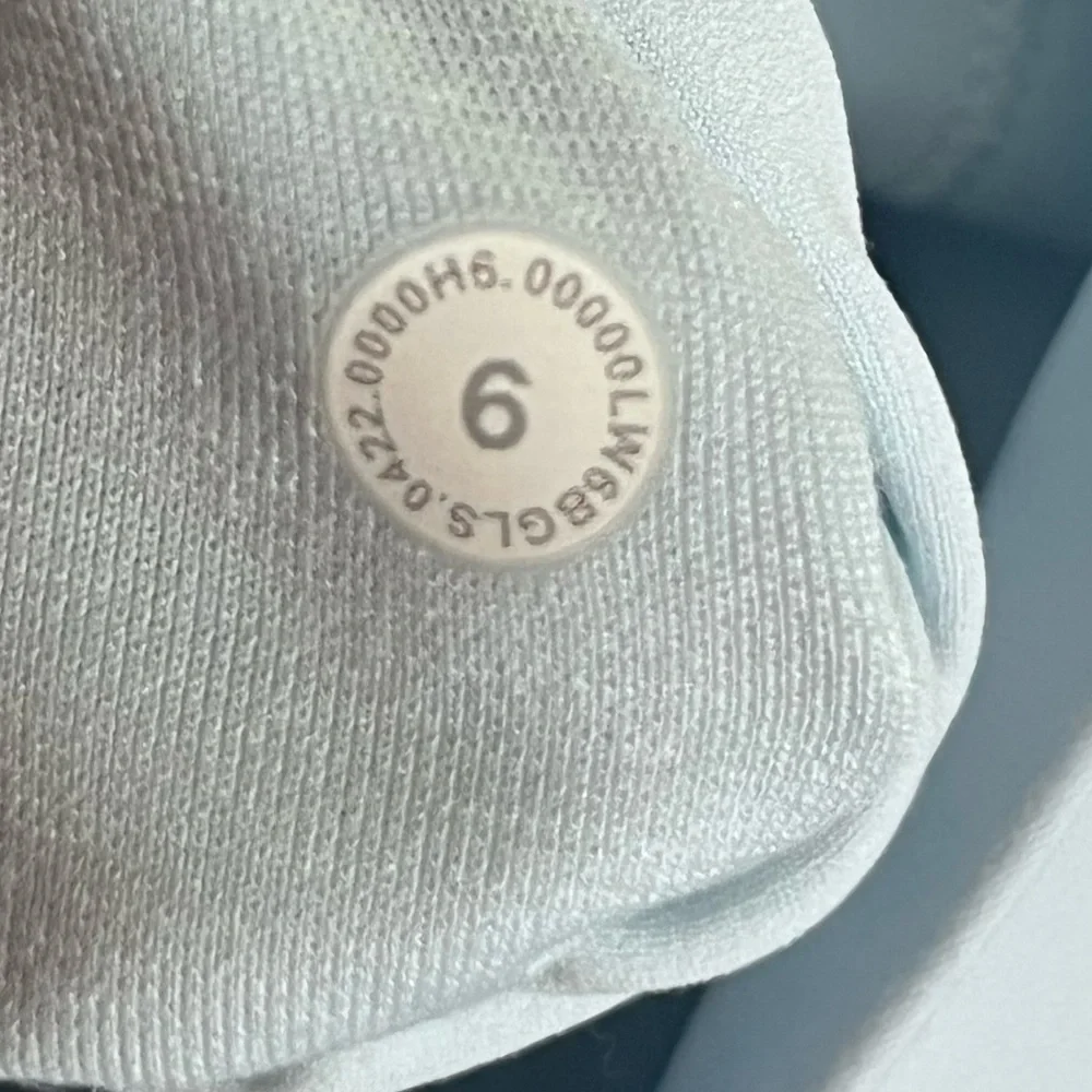 🍋 LIKE NEW Lululemon Double-Lined Align High-Rise Crop 23" - Powder Blue - Sz 6 - Picture 6 of 13